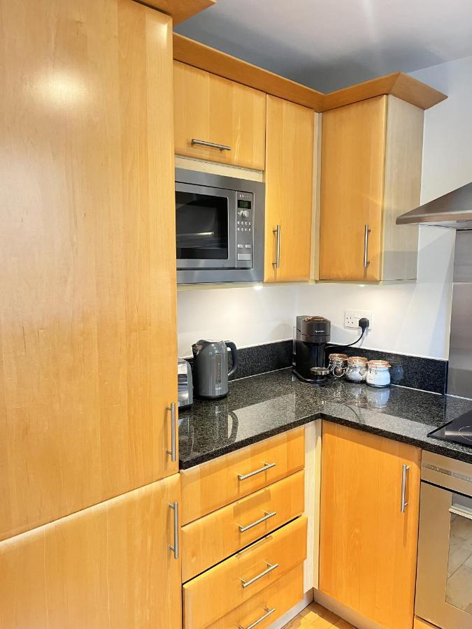 Spacious Mews Apartment, Clapham Лондон Екстериор снимка